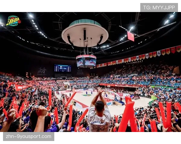 决赛夜：主场球迷制造“12人效应”助力球队取胜